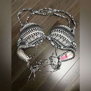 Victoria Secret 34B bombshell bikini top